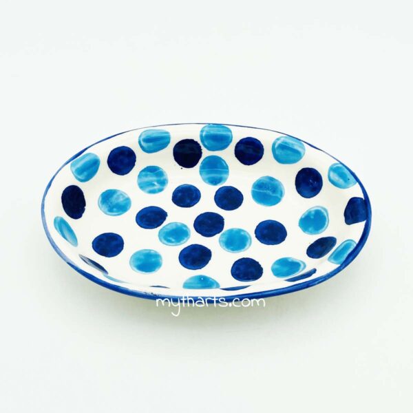 Myth Arts 20cm Oval Plate Dots - Image 1